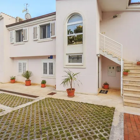 Seaside With A Swimming Pool Rastici, Ciovo - 1084 Trogir