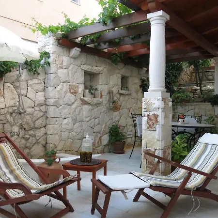 Apartmán Seaside With A Swimming Pool Rastici, Ciovo - 1084 Trogir