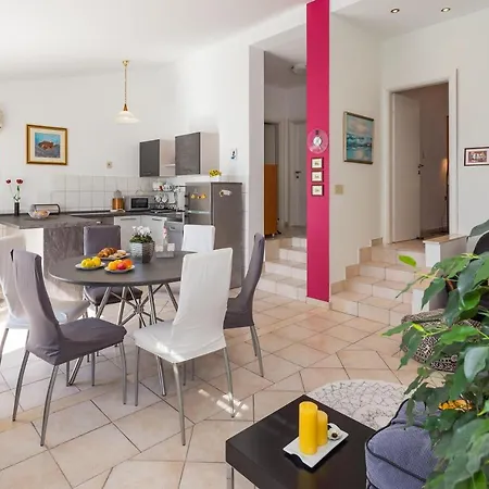 Seaside With A Swimming Pool Rastici, Ciovo - 1084 Apartment Trogir